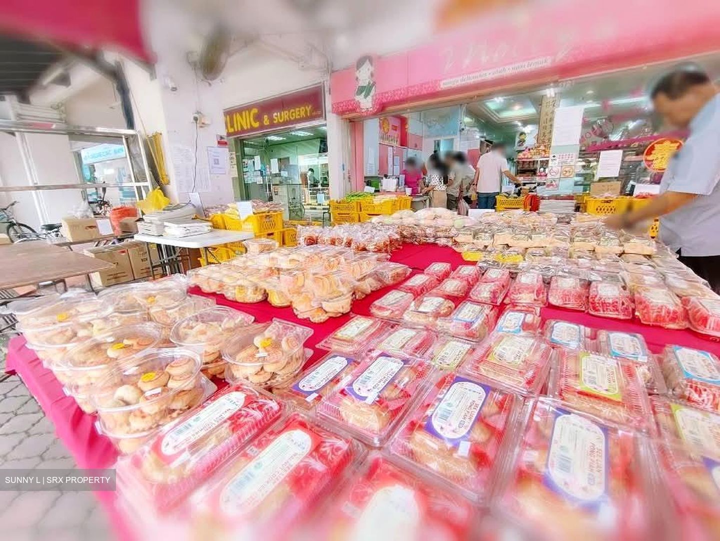Hougang Avenue 1 (D19), Shop House #581728731